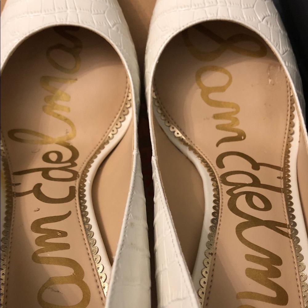 NWOT Sam Edelman Ivory Croc-Embossed Pointed Toe Leather Pumps - Picture 6 of 14